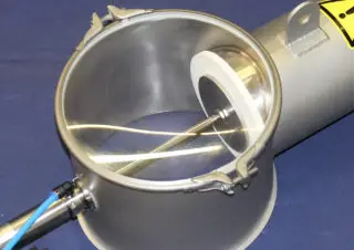 Pneumatic shutter stamp closed